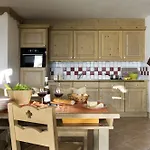 Apartahotel Cgh Residences & Spas La Ferme Du Val Claret